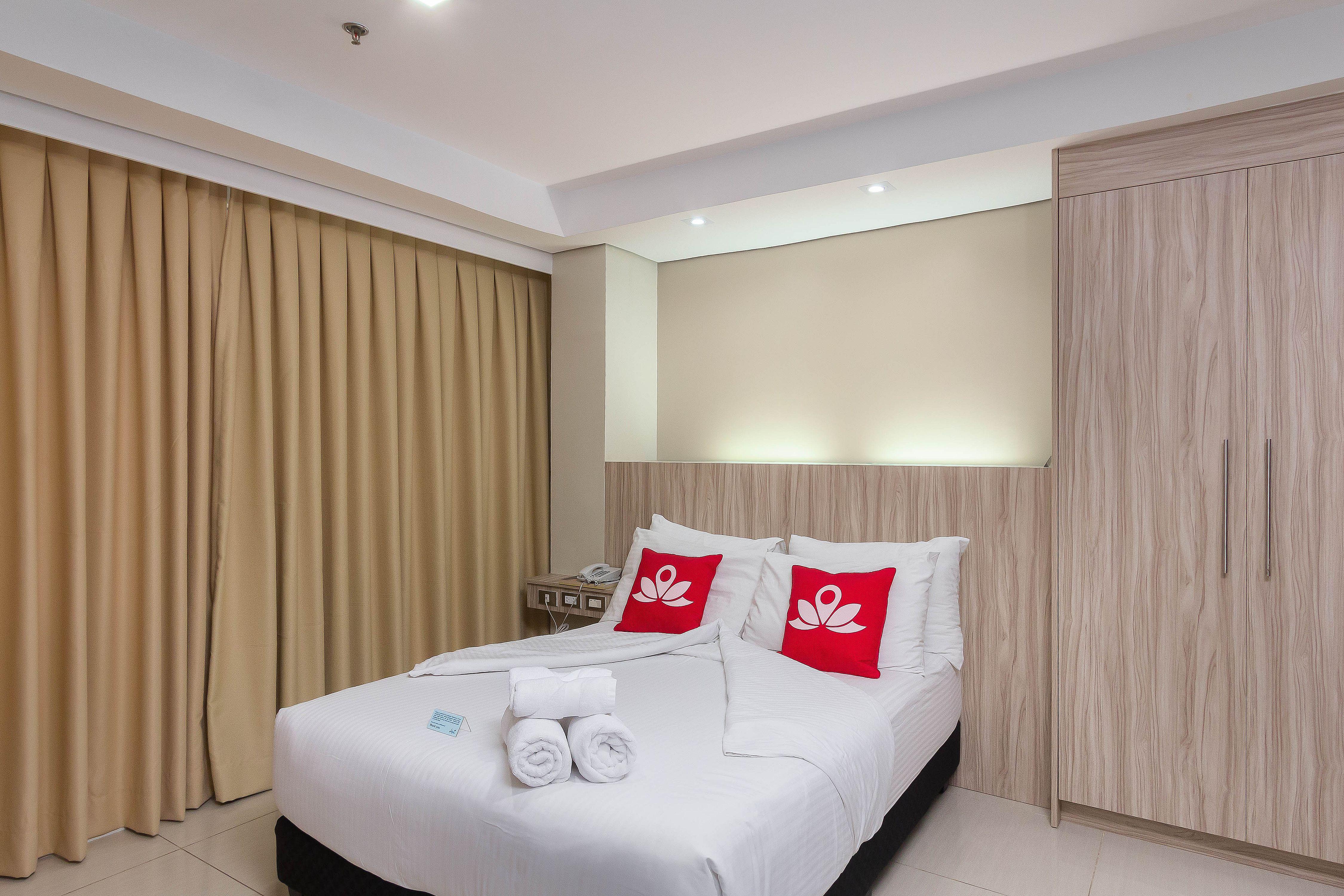 Zen Premium Banilad Hotel Cebu Esterno foto